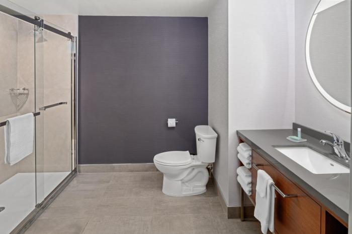 courtyard by marriott woodland