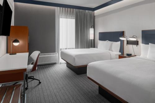 courtyard by marriott woodland