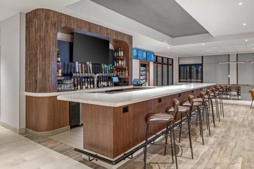 courtyard by marriott woodland