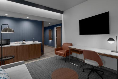 courtyard by marriott woodland
