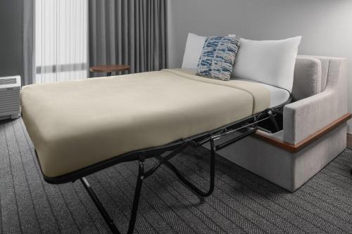courtyard by marriott woodland