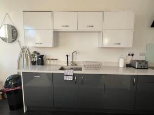 hill grove 2 bedroom apartment