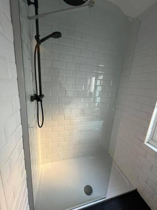 hill grove 2 bedroom apartment