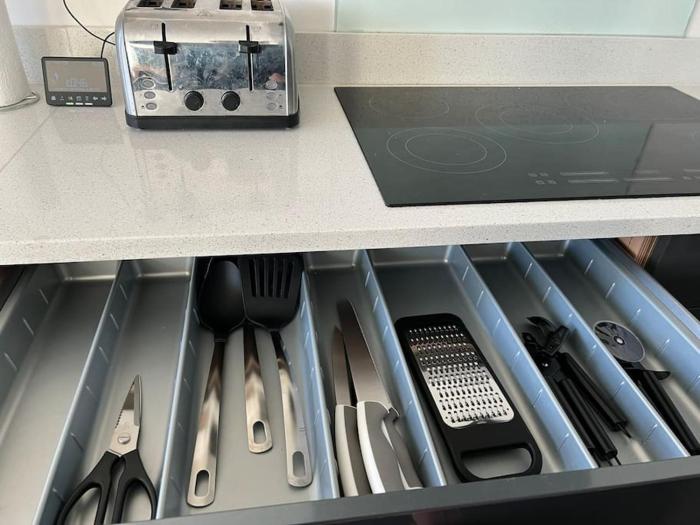 hill grove 2 bedroom apartment