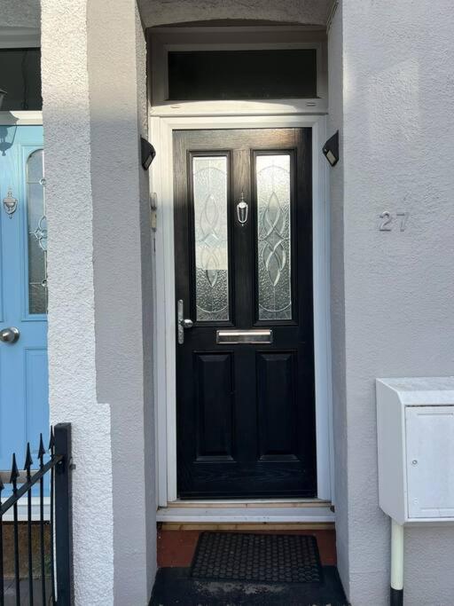 hill grove 2 bedroom apartment