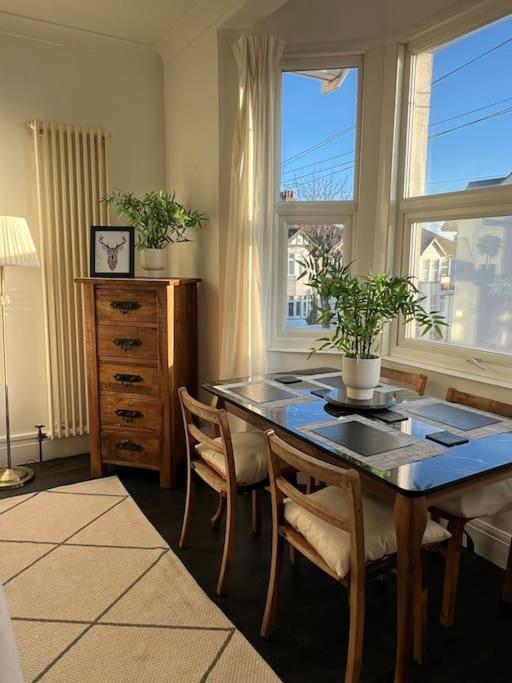 hill grove 2 bedroom apartment