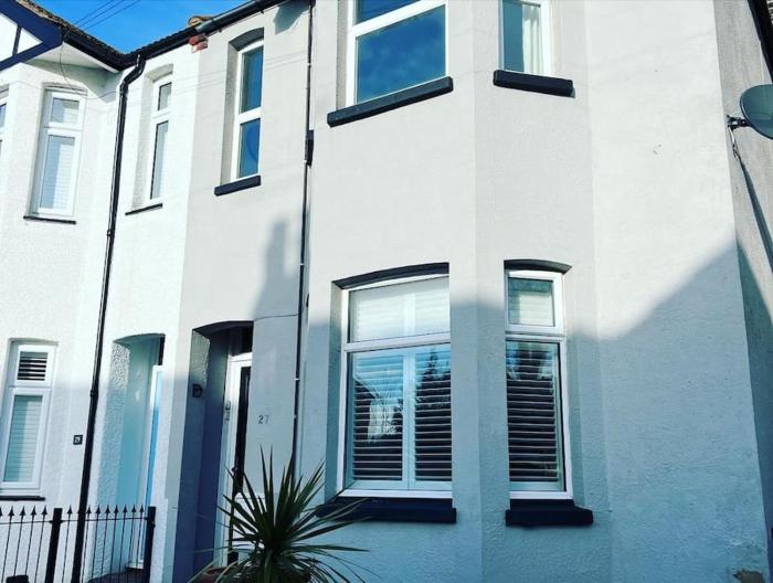 hill grove 2 bedroom apartment