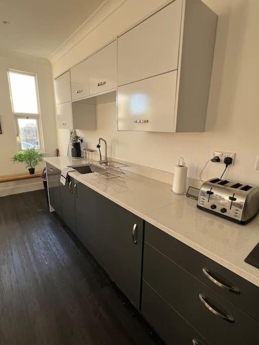 hill grove 2 bedroom apartment