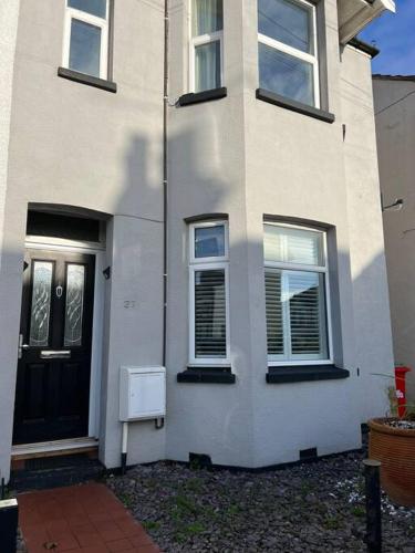 hill grove 2 bedroom apartment