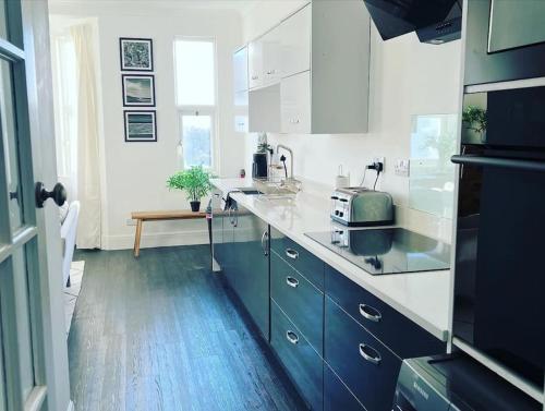 hill grove 2 bedroom apartment