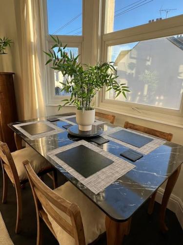 hill grove 2 bedroom apartment