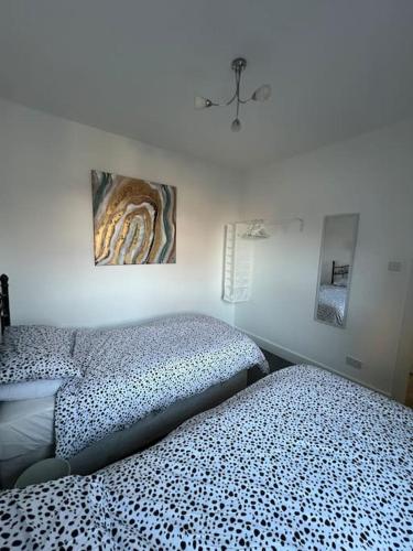 hill grove 2 bedroom apartment