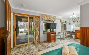 robyns nest lakeside resort