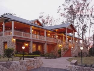 robyns nest lakeside resort