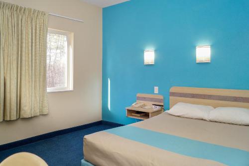 Motel 6 Peterborough, On,Gannon Village>>Bailieboro,2 star
