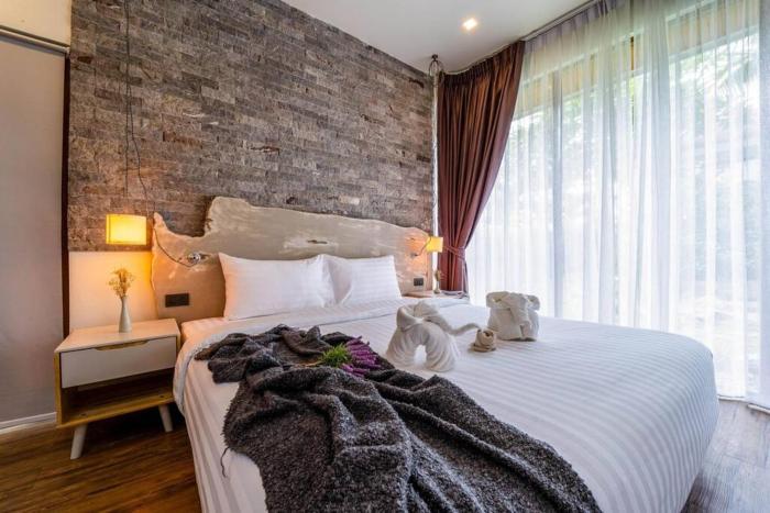 secluded oasis for family bm5