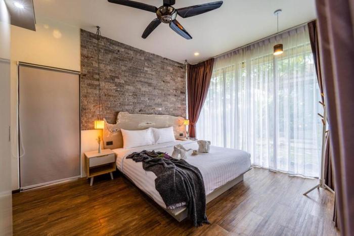 secluded oasis for family bm5