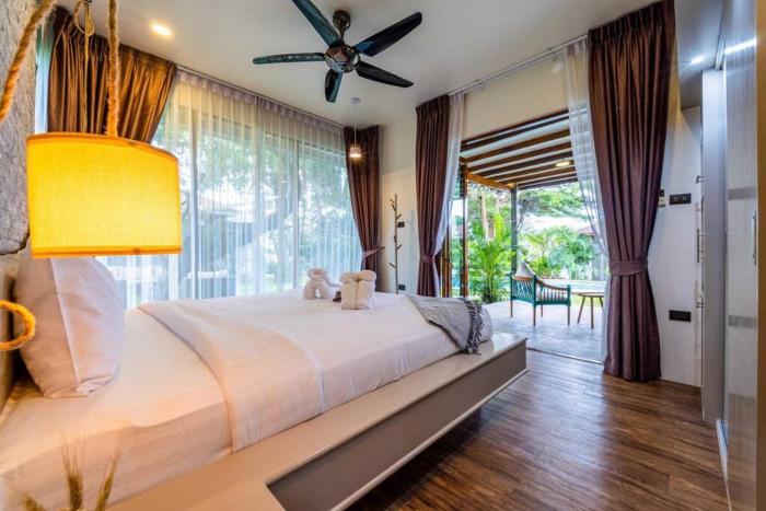 secluded oasis for family bm5