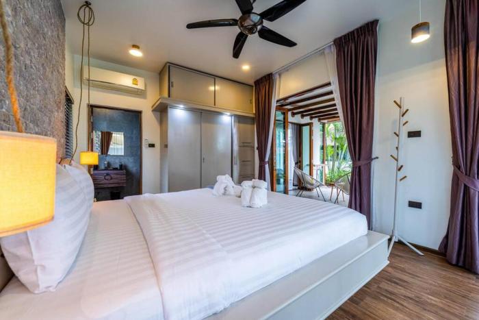 secluded oasis for family bm5