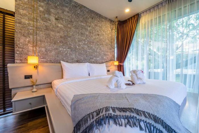 secluded oasis for family bm5