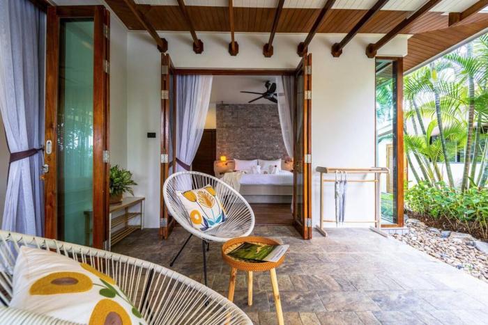 secluded oasis for family bm5