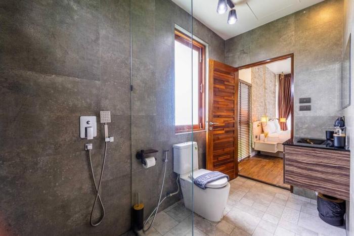 secluded oasis for family bm5