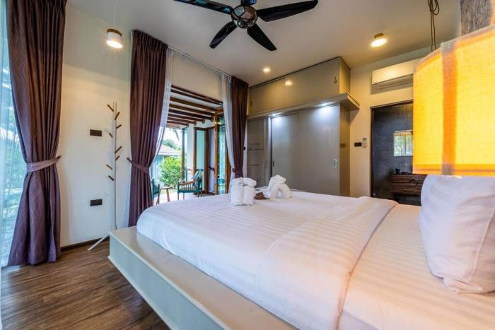 secluded oasis for family bm5