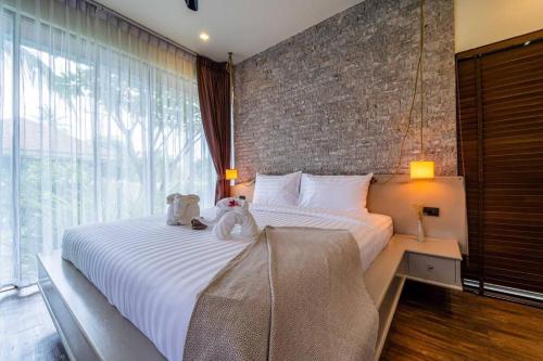 secluded oasis for family bm5