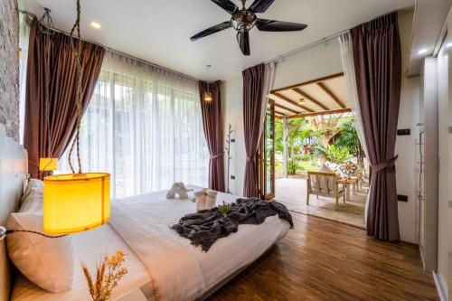 secluded oasis for family bm5