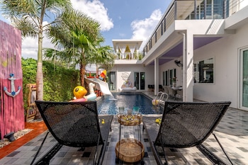 luxury and playful 5 bed pool villa cc