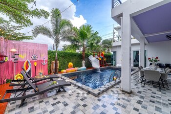 luxury and playful 5 bed pool villa cc