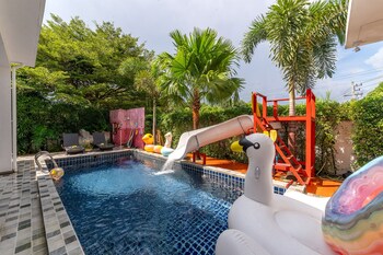 luxury and playful 5 bed pool villa cc