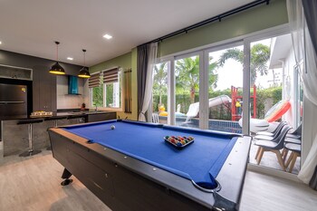 luxury and playful 5 bed pool villa cc