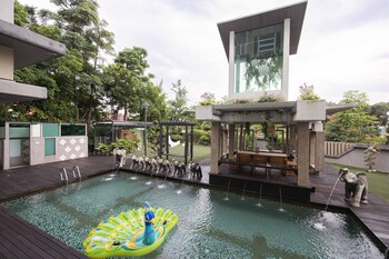 25000Sqft Grand Luxe Villa Pj 13Br 42Pax,,4 star