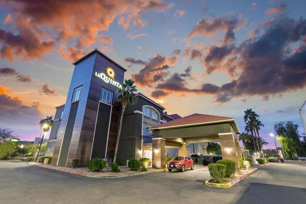 la quinta inn and suites by wyndham phoenix i 10 west