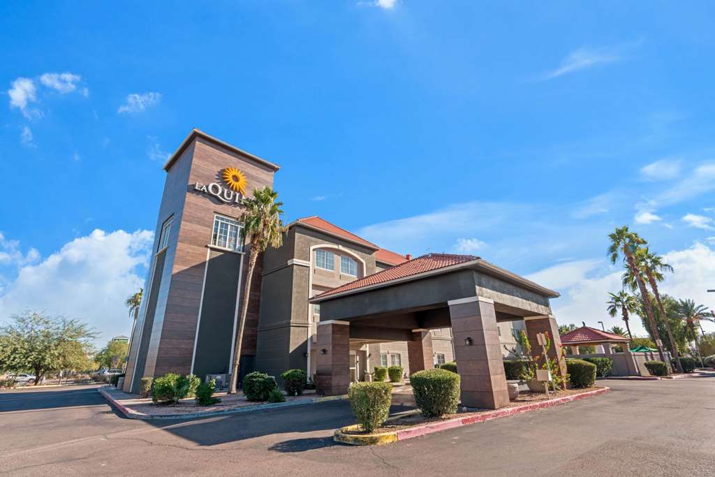 la quinta inn and suites by wyndham phoenix i 10 west