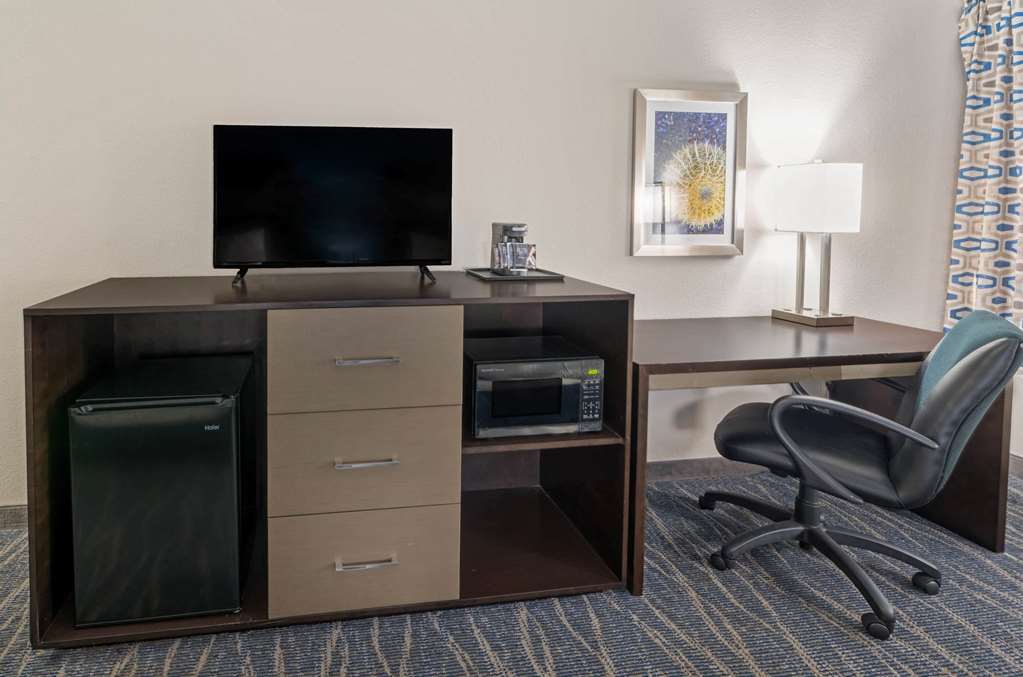 la quinta inn and suites by wyndham phoenix i 10 west