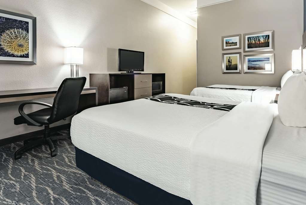 la quinta inn and suites by wyndham phoenix i 10 west