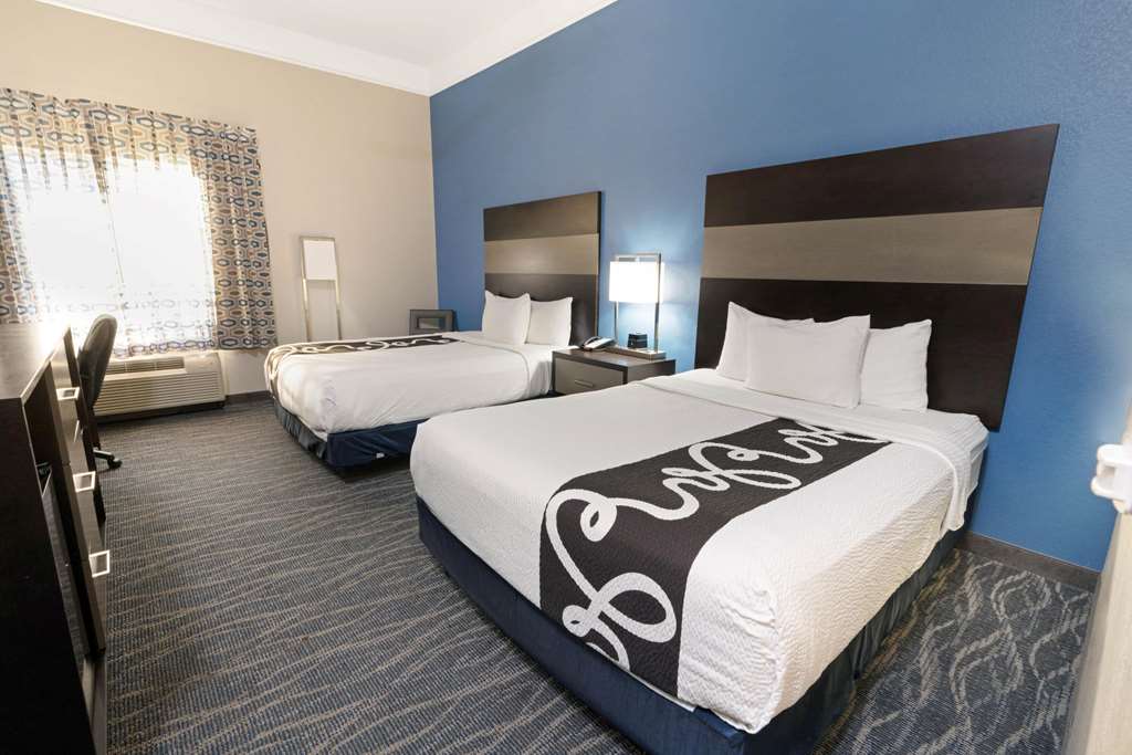 la quinta inn and suites by wyndham phoenix i 10 west