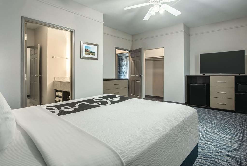 la quinta inn and suites by wyndham phoenix i 10 west