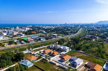 luxurious 5 bed private pool villa pv5