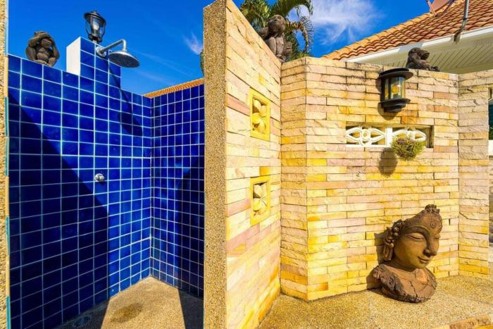 luxurious 5 bed private pool villa pv5