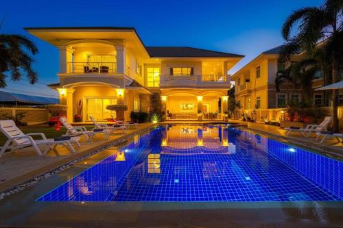 luxurious 5 bed private pool villa pv5