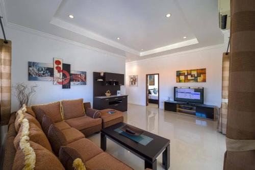 luxurious 5 bed private pool villa pv5