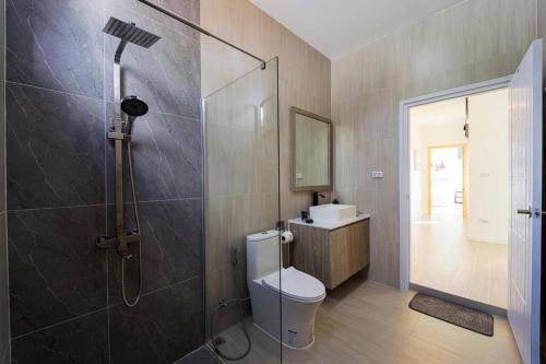private modern 3 bedroom pool villa av1