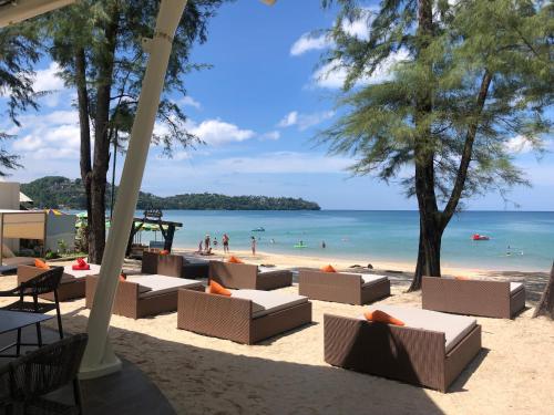 amora beach resort phuket