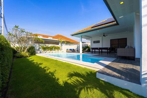 modern 3 bedroom private pool villa ml7