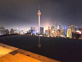 Klcc Citytowerviewsty5pax Ceylonzsuite,,3 star