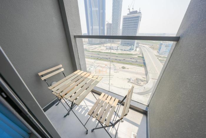 stylish retreat in business bay