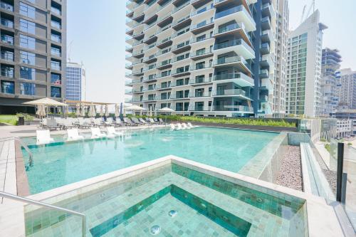 stylish retreat in business bay